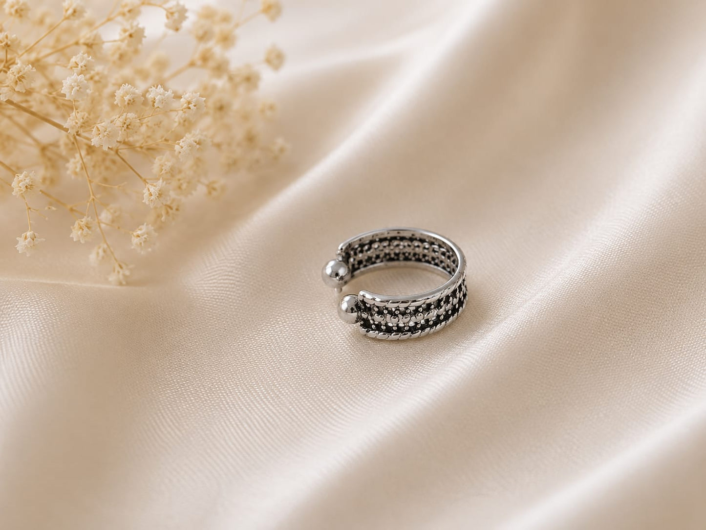Shadow Shine Ear Cuff ( Single Piece)