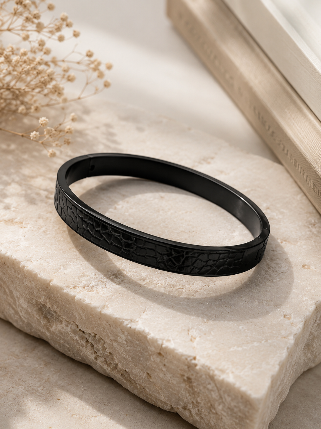 Obsidian Mosaic Oval Kada