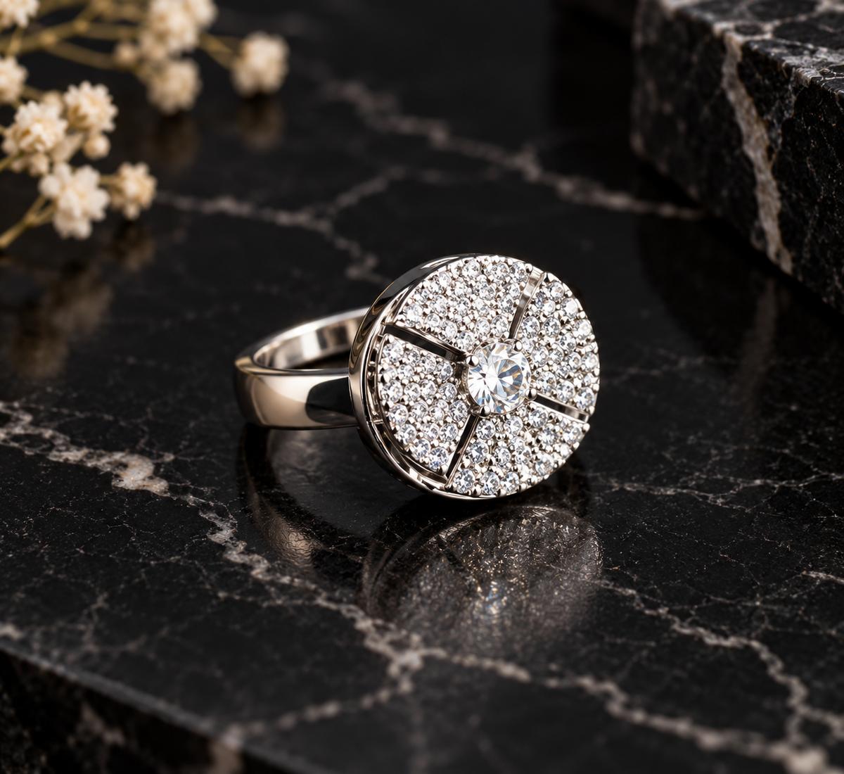 :Eclipse Sparkle Spinner Ring