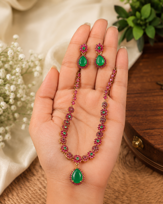 Emerald Radiance Necklace