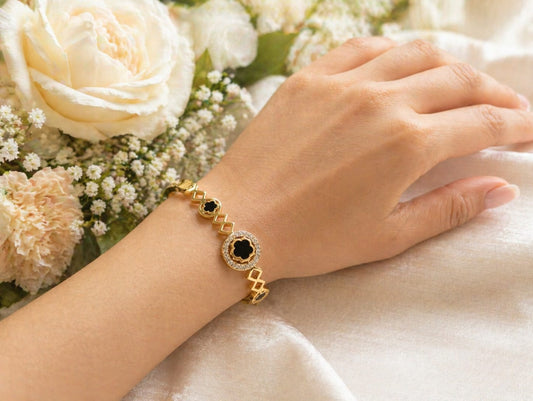 Clover Kada